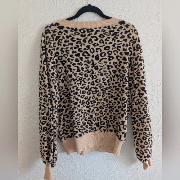 Cheetah Print Sweater NWOT - Picture 4 of 5